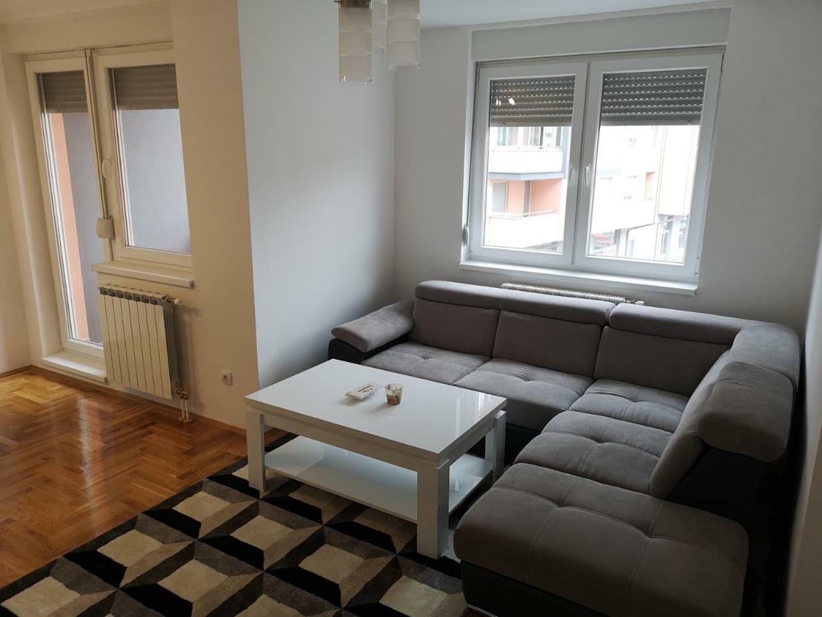 Apartman Gaga Lukavica Exterior photo
